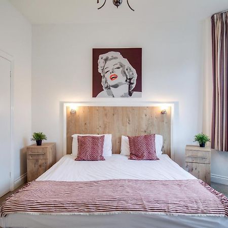 Oyo Tamtam Acton Hotel Londen Buitenkant foto