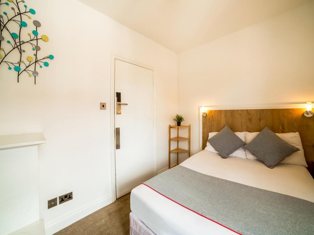 Oyo Tamtam Acton Hotel Londen Buitenkant foto