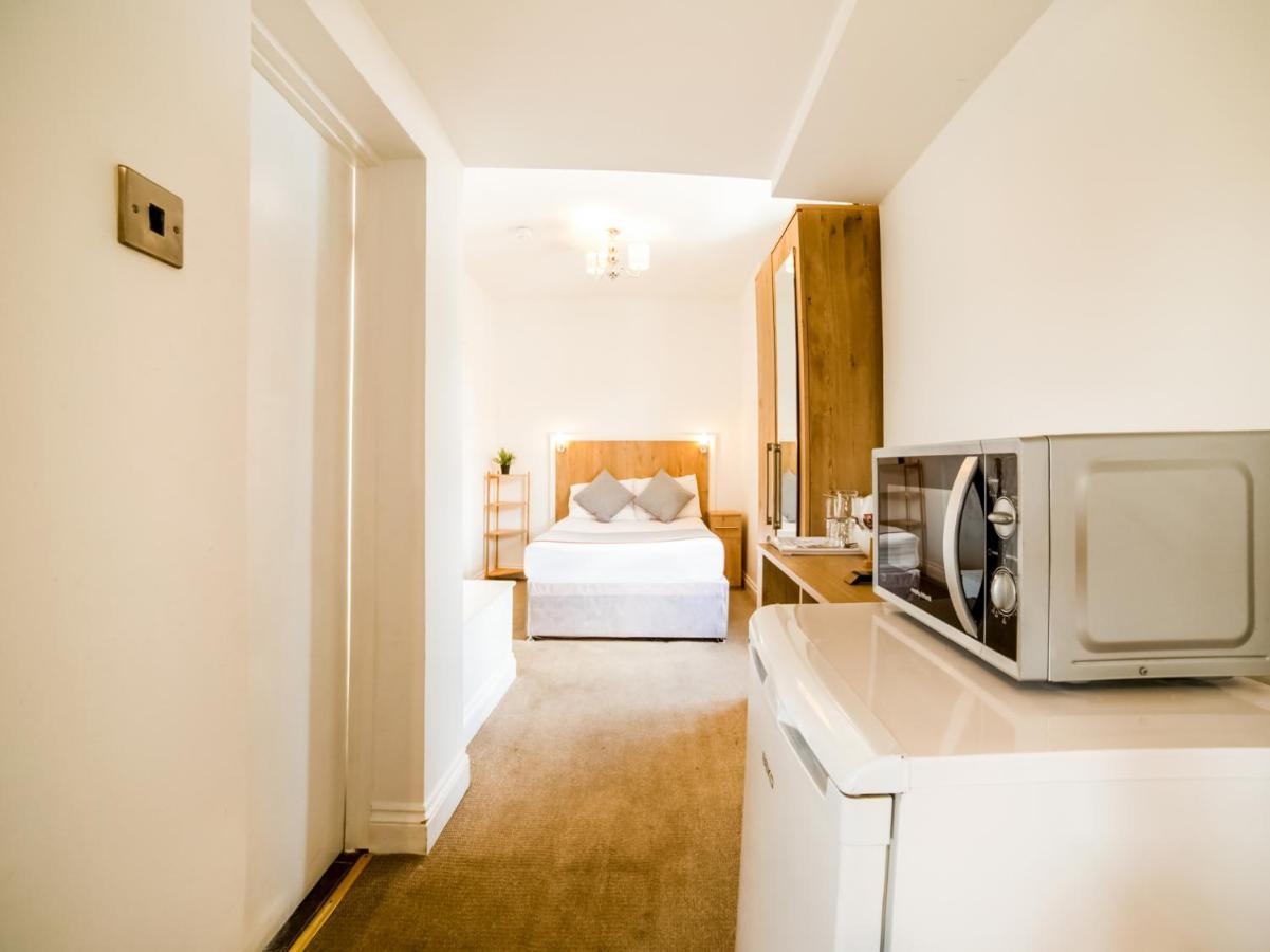 Oyo Tamtam Acton Hotel Londen Buitenkant foto