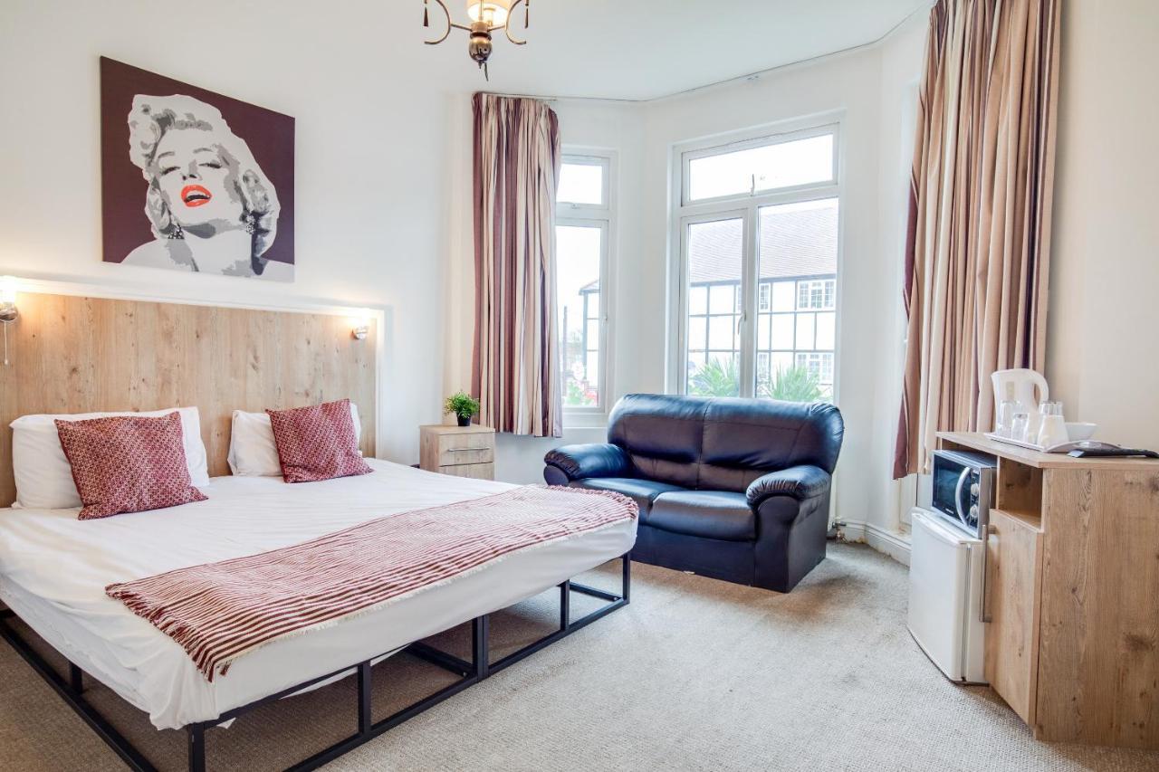 Oyo Tamtam Acton Hotel Londen Buitenkant foto