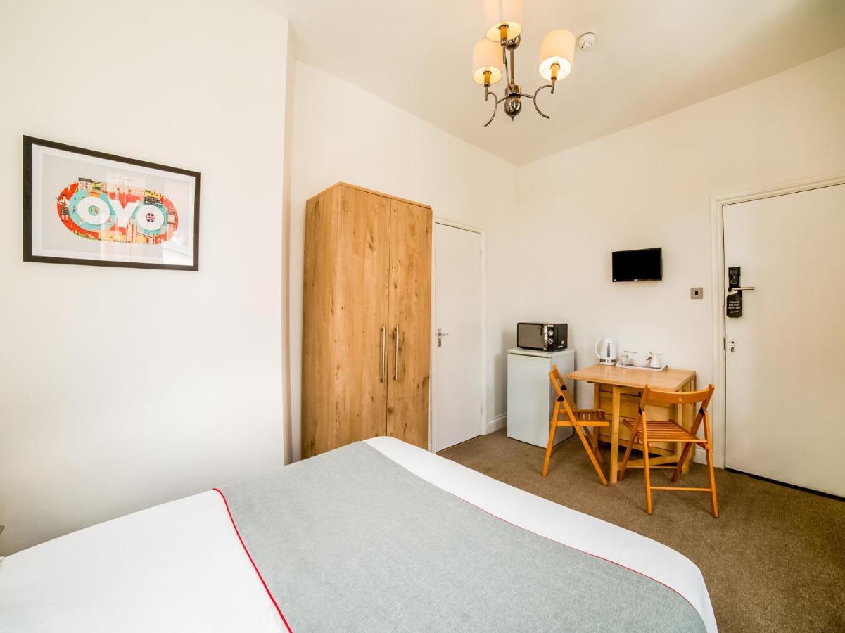 Oyo Tamtam Acton Hotel Londen Buitenkant foto