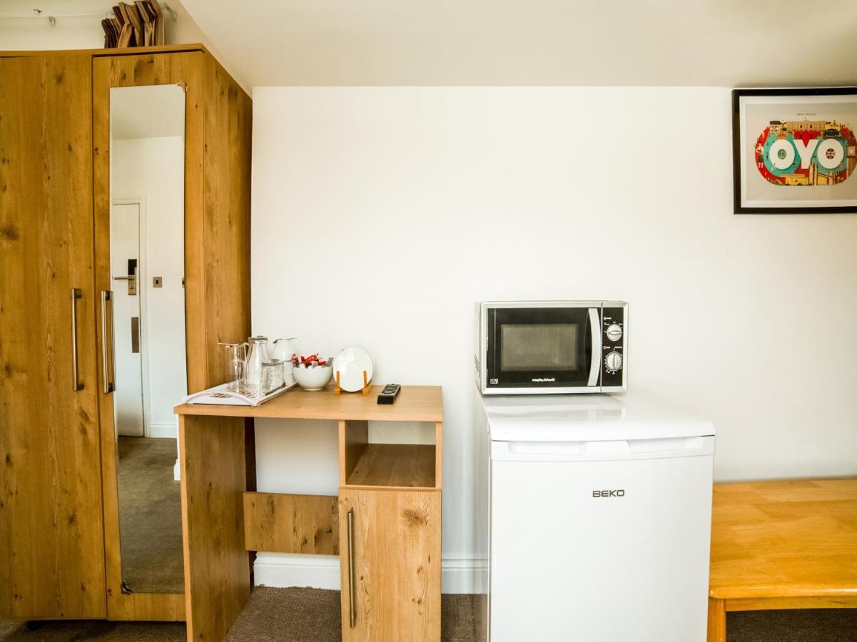 Oyo Tamtam Acton Hotel Londen Buitenkant foto