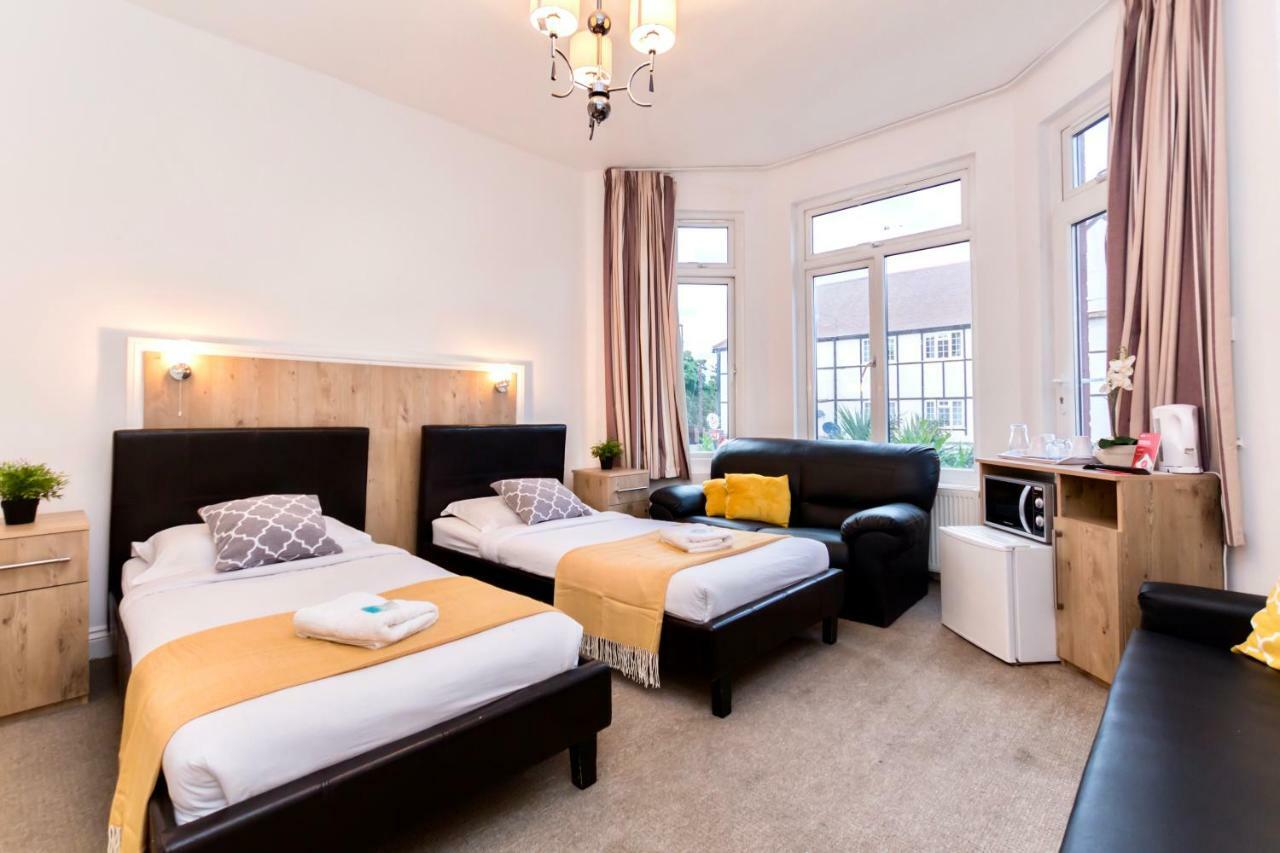 Oyo Tamtam Acton Hotel Londen Buitenkant foto