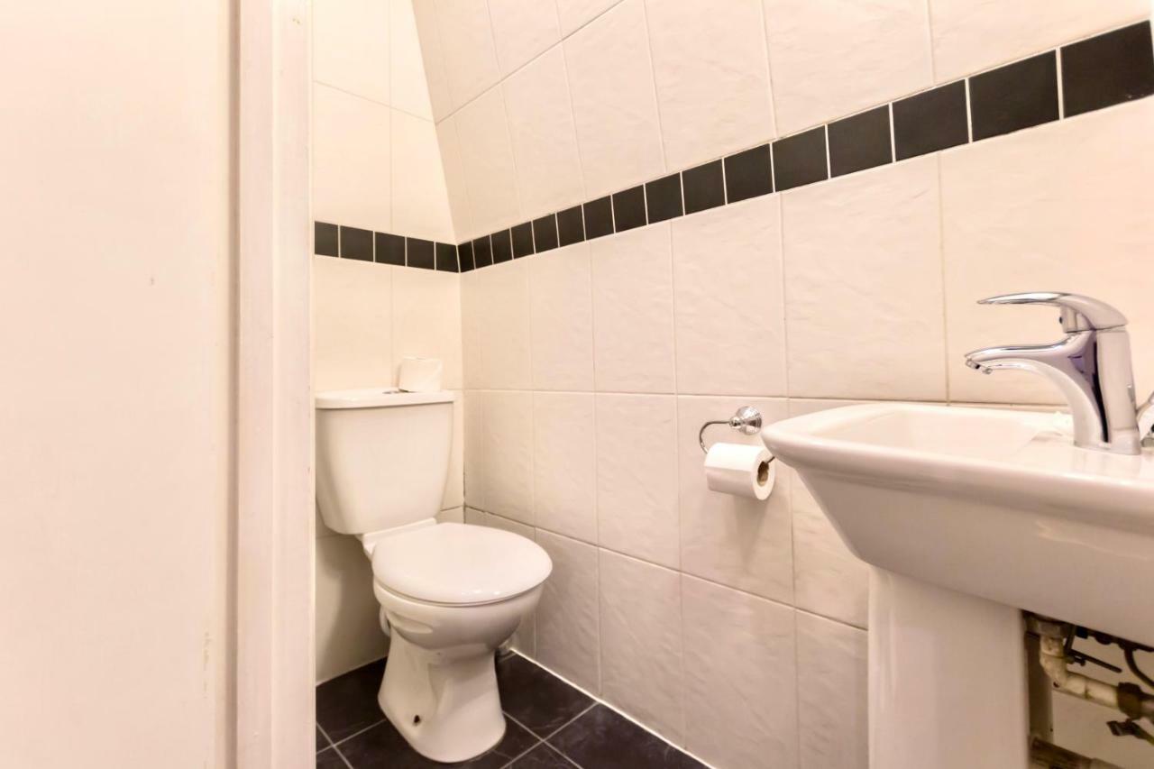 Oyo Tamtam Acton Hotel Londen Buitenkant foto